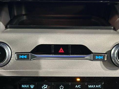 Used 2023 Ford Explorer XLT w/ Equipment Group 202A image 88