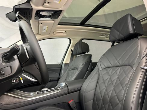 New 2026 BMW X7 xDrive40i image 5
