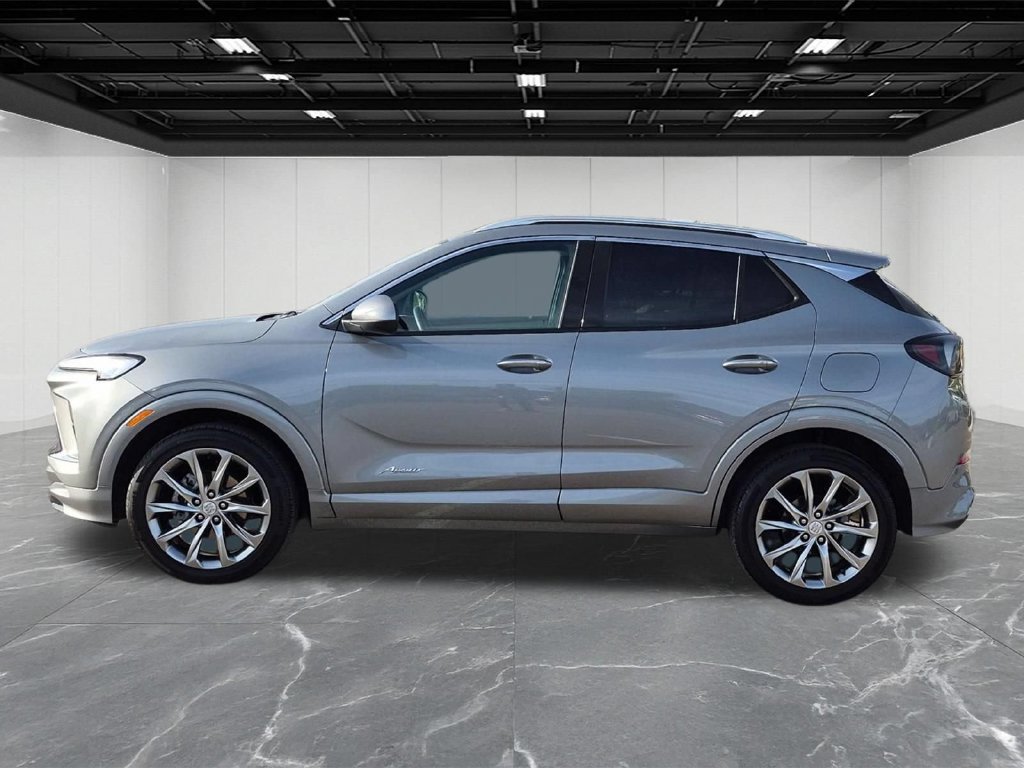 Used 2024 Buick Encore GX Avenir w/ Avenir Convenience Package AWD/4WD image 2