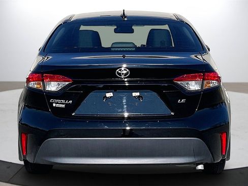 Used 2025 Toyota Corolla LE image 8