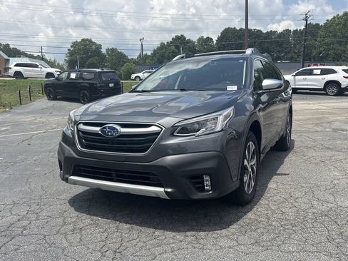 Used 2021 Subaru Outback Touring XT AWD/4WD image 3