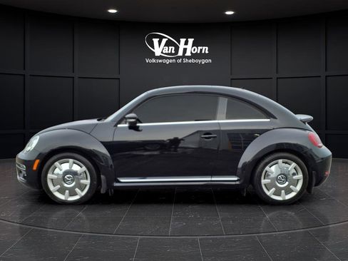 Used 2018 Volkswagen Beetle 2.0T SE w/ SE Premium Package image 6