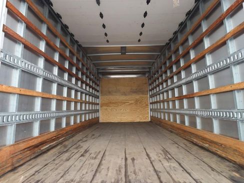 Used 2024 Isuzu NPR image 15