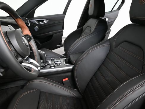 New 2025 Alfa Romeo Giulia w/ Driving Assist Package image 2