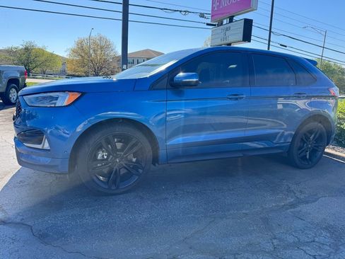 Used 2020 Ford Edge ST w/ Equipment Group 401A image 2
