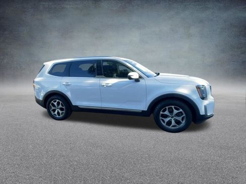 Used 2022 Kia Telluride EX w/ Towing Package FWD image 27
