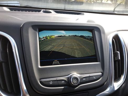 Used 2019 Chevrolet Equinox LT w/ Driver Convenience Package FWD image 14