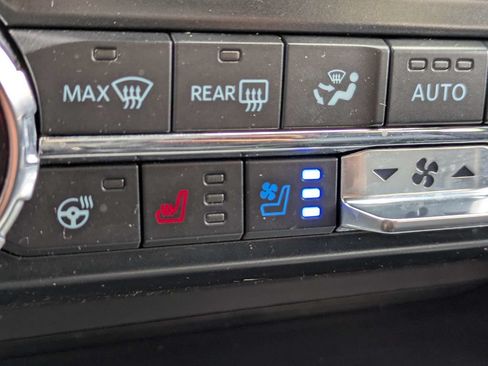 Used 2021 Ford F150 Lariat w/ Equipment Group 502A High AWD/4WD image 24
