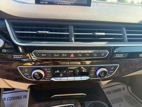 Used 2019 Audi Q7 3.0T Premium Plus w/ Premium Plus Package AWD/4WD image 19