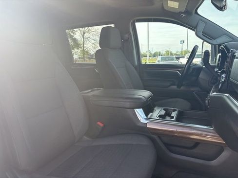 Used 2024 Chevrolet Silverado 3500 LT w/ Convenience Package image 17