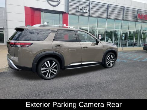 Certified 2024 Nissan Pathfinder Platinum w/ Lighting Package (N93) AWD/4WD image 20