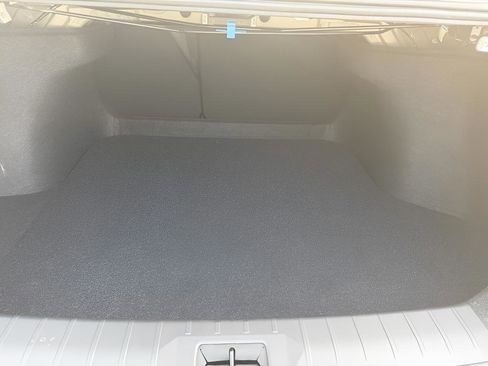 New 2026 Nissan Sentra SV w/ SV Convenience Package FWD image 9