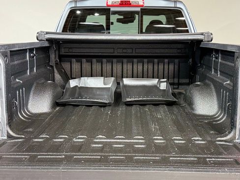 Used 2021 Chevrolet Colorado LT w/ Safety Package image 27