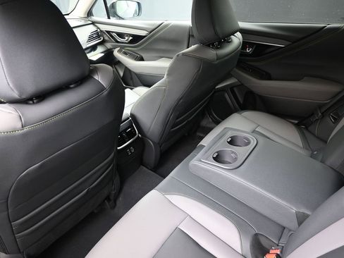 Certified 2025 Subaru Outback Onyx Edition image 18