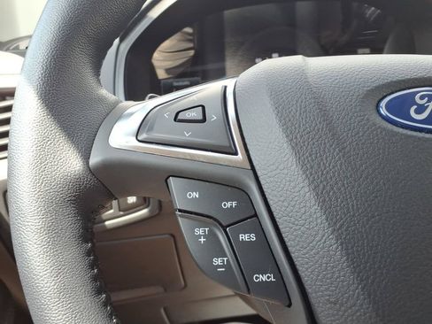 Used 2023 Ford Edge SEL w/ Convenience Package AWD/4WD image 16