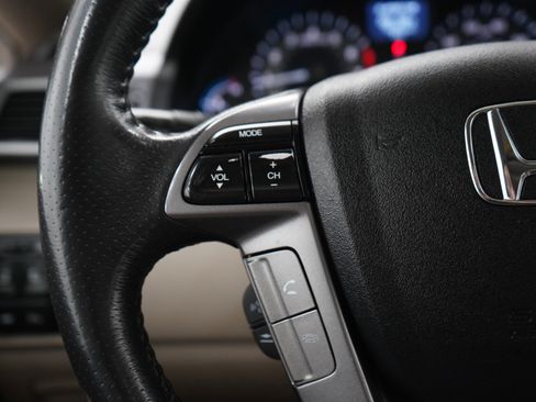 Used 2013 Honda Odyssey Touring image 29