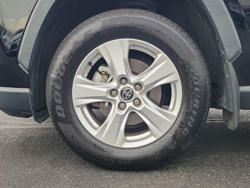 Certified 2021 Toyota RAV4 XLE image 6