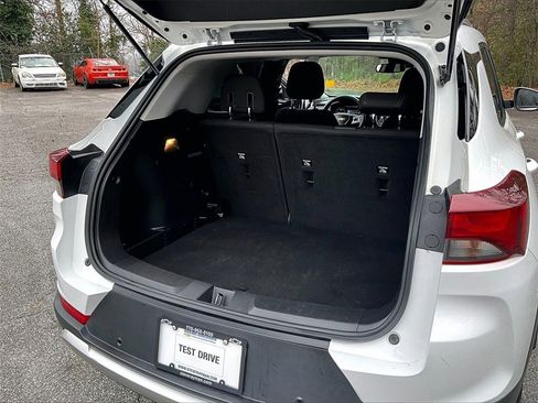 Used 2021 Chevrolet TrailBlazer LT w/ Convenience Package image 22