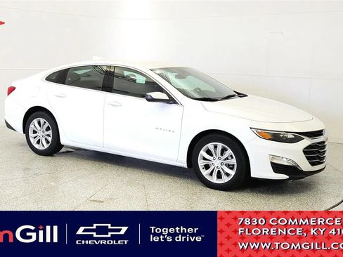 Used 2025 Chevrolet Malibu LT FWD image 1