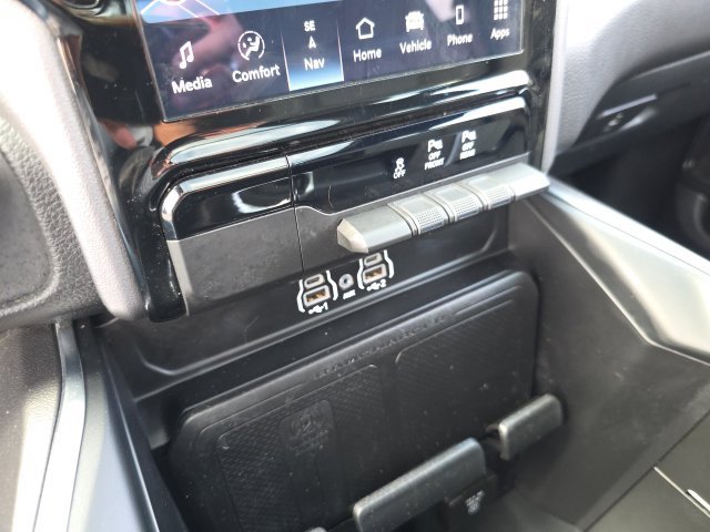 Used 2025 RAM 1500 Big Horn AWD/4WD image 22