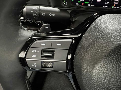 Used 2025 Honda Accord Touring image 25