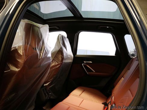 Used 2026 BMW X1 xDrive28i image 17