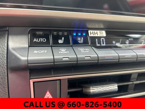 Used 2025 Toyota Camry XLE w/ Premium Package AWD/4WD image 23