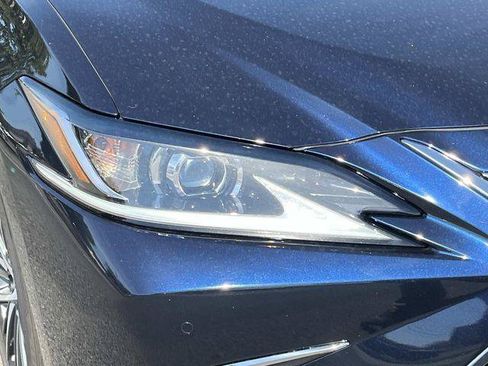 Certified 2025 Lexus ES 350 w/ Premium Package FWD image 9