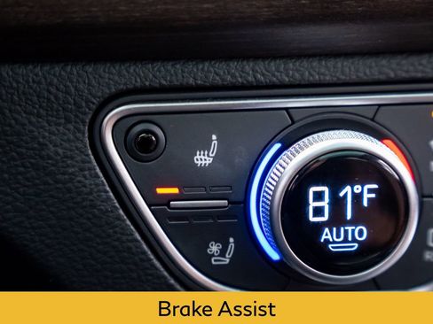 Used 2022 Audi Q5 e Prestige w/ Prestige Package image 25