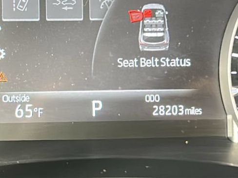 Used 2023 Toyota Highlander L FWD image 18