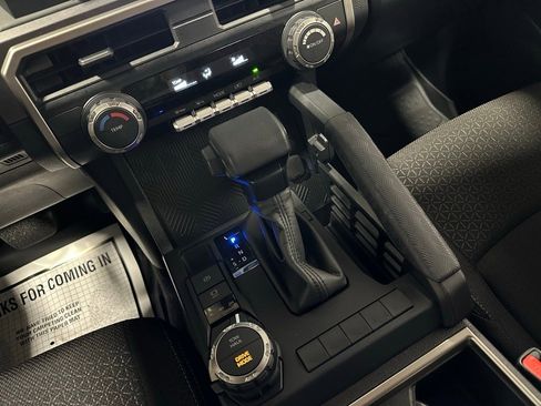 Used 2025 Toyota 4Runner SR5 image 40