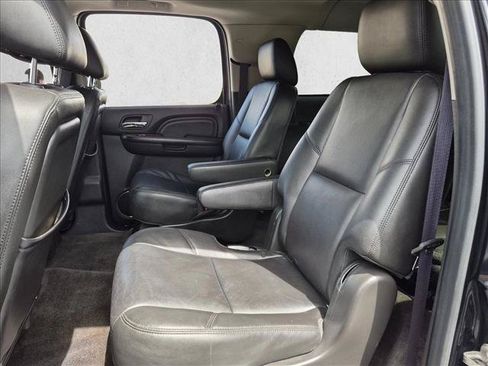 Used 2011 GMC Yukon XL Denali AWD/4WD image 20