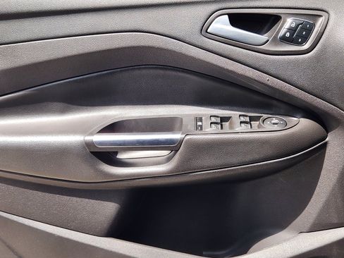 Used 2016 Ford Escape Titanium FWD image 18
