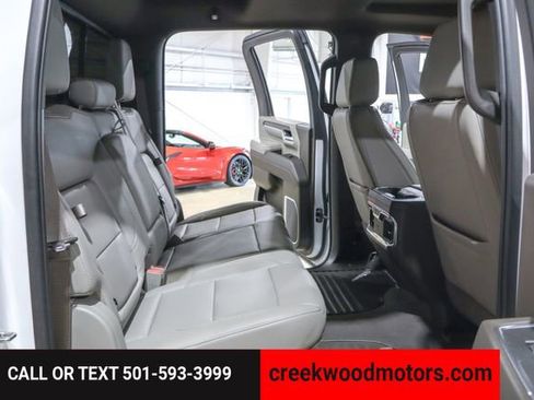 Used 2024 Chevrolet Silverado 2500 LTZ w/ LTZ Convenience Package image 16