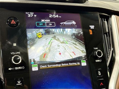 Used 2020 Subaru Outback Touring w/ Popular Package #2 image 16