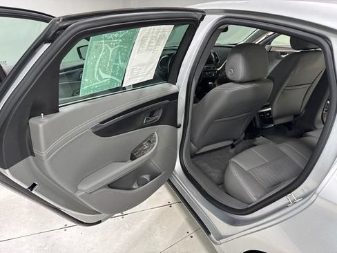 Used 2015 Chevrolet Impala LT w/ Convenience Package FWD image 22