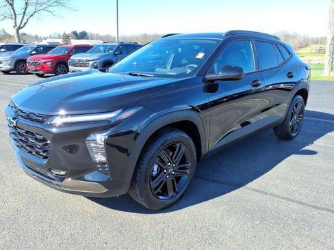 New 2026 Chevrolet Trax ACTIV FWD image 1