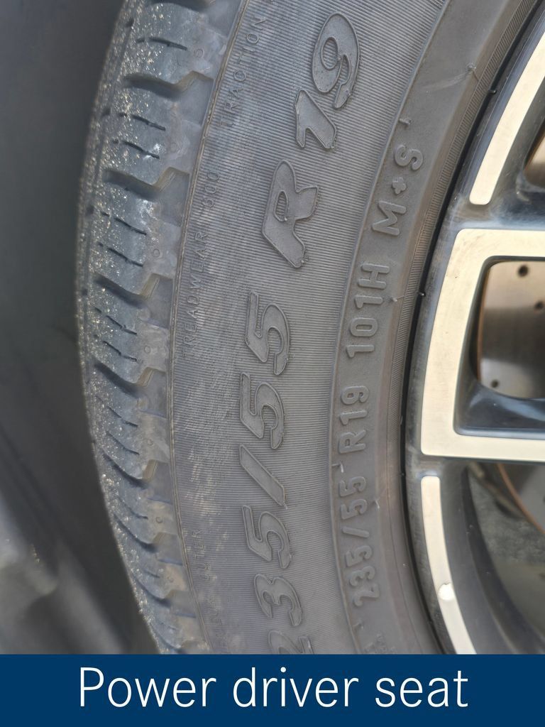 Used 2019 Mercedes-Benz GLC 300 4MATIC image 9