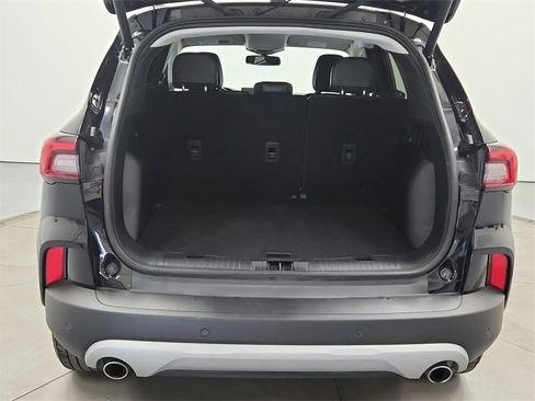Used 2025 Ford Escape Platinum image 35