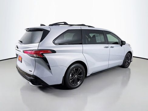 Certified 2025 Toyota Sienna XSE w/ XSE Plus Package AWD/4WD image 8