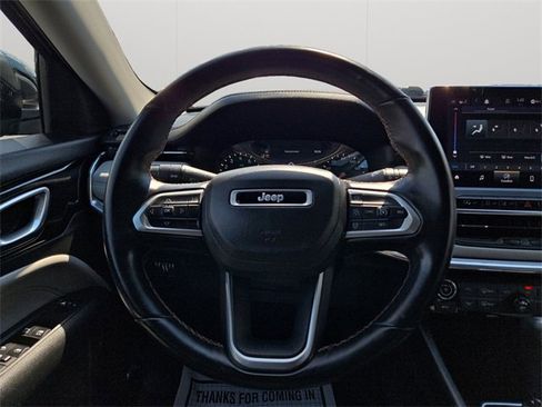 Used 2022 Jeep Compass Limited w/ Sun and Sound Group image 19