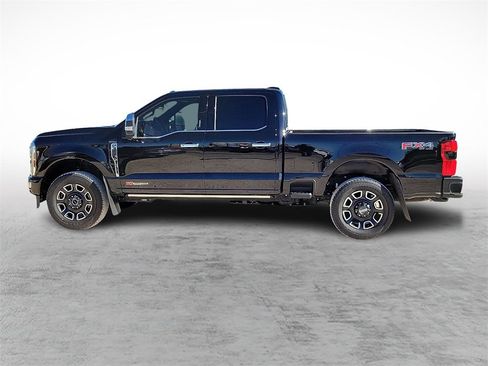 Used 2024 Ford F350 Platinum image 6