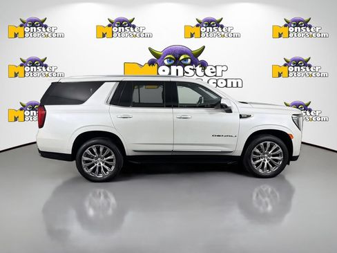 Used 2022 GMC Yukon Denali AWD/4WD image 4