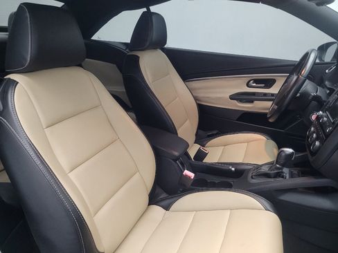 Used 2015 Volkswagen Eos Final Edition FWD image 21