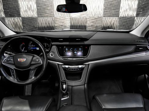 Used 2019 Cadillac XT5 Premium Luxury FWD image 12