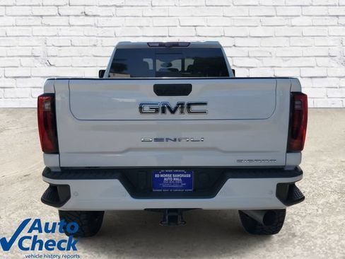 Used 2024 GMC Sierra 2500 Denali Ultimate w/ Max Trailering Package AWD/4WD image 3