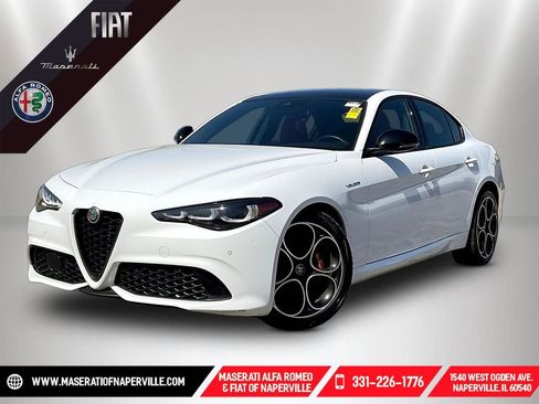 Used 2024 Alfa Romeo Giulia Veloce AWD/4WD image 1