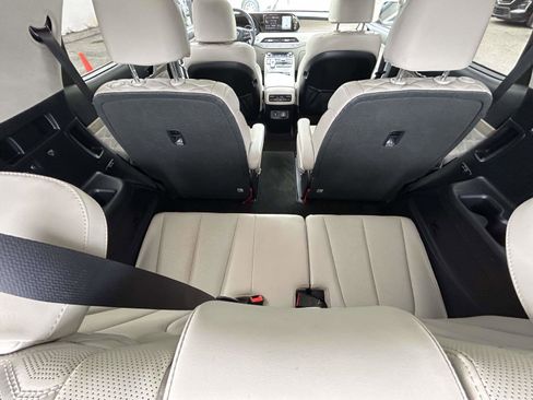 Used 2022 Hyundai Palisade Calligraphy image 16