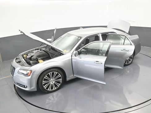 Used 2014 Chrysler 300 S image 61