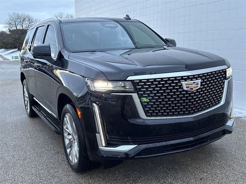 Used 2023 Cadillac Escalade Premium Luxury image 14